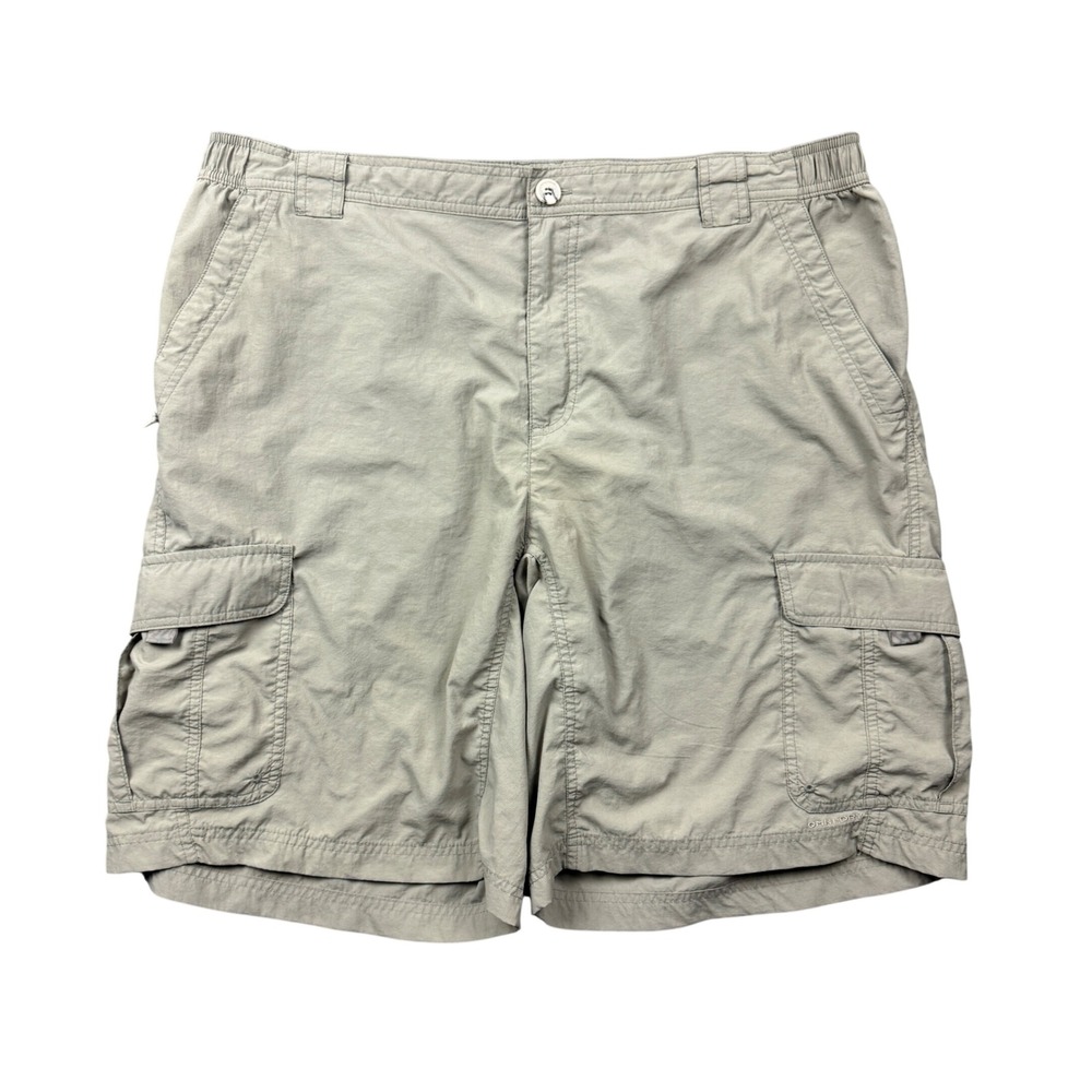 Columbia Titanium Omni-Dry Cargo Shorts Mens XL Tan Hiking Outdoors Nylon 9"